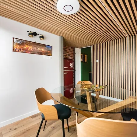 Arkadia Mezzanine Apartment Warsaw